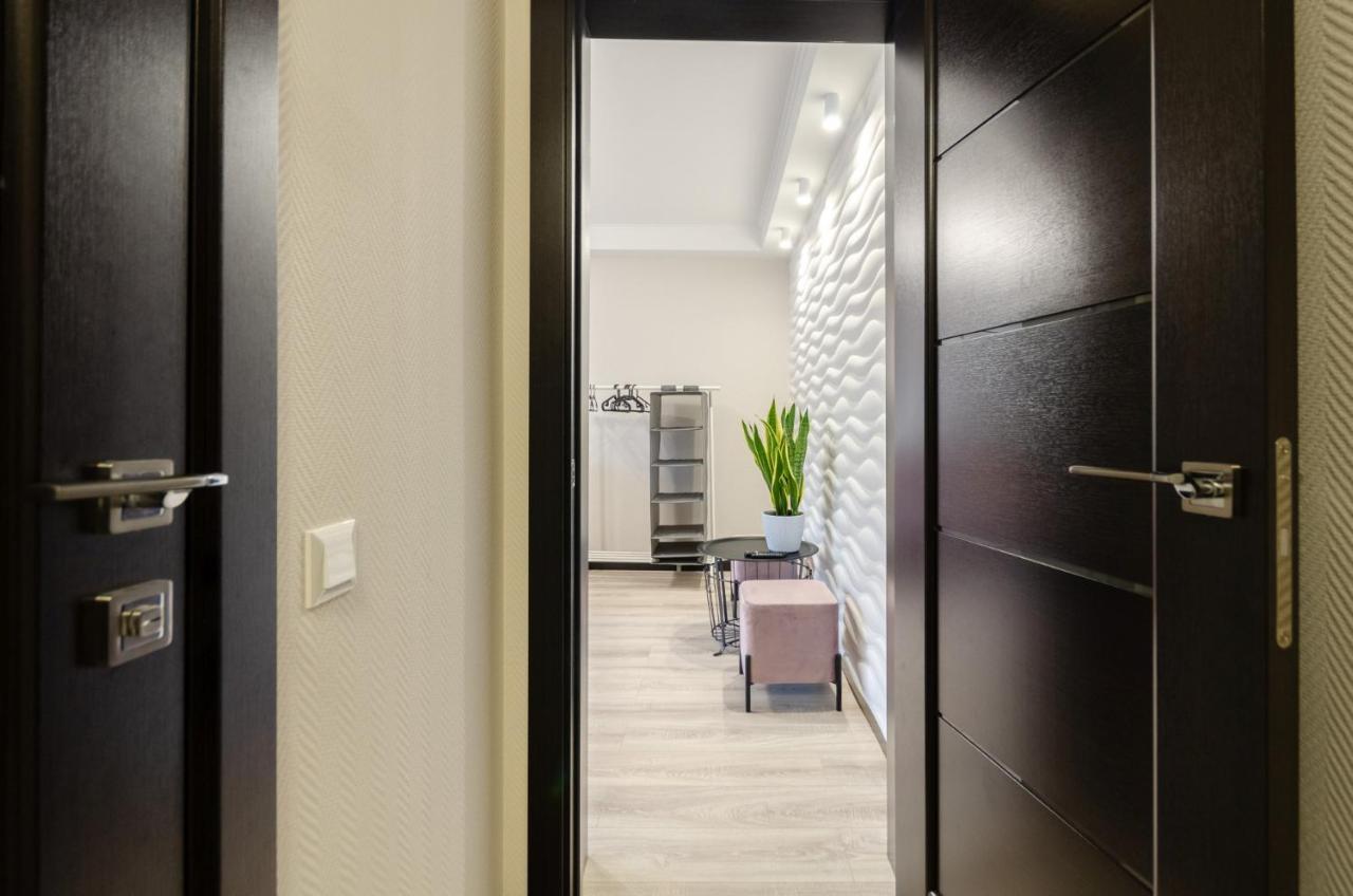 Artal Apartment On Obolonskyi Avenue 16 Kiev Dış mekan fotoğraf